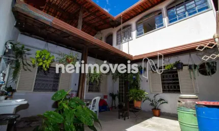 Casa com 4 quartos à venda na Rua Fluorina, Paraíso, Belo Horizonte