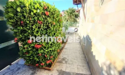 Casa com 3 quartos à venda na Rua Jequiriçá, Concórdia, Belo Horizonte