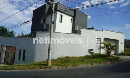 Casa com 3 quartos à venda na Rua Dois Mil Quatrocentos e Sessenta e Nove, Jardim Vitória, Belo Horizonte