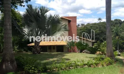 Casa com 4 quartos à venda na Rua Alfredo Ceschiatti, Condomínio Serra dos Bandeirantes, Mário Campos