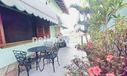 Casa com 3 quartos à venda na Rua Goiânia, Caiçaras, Belo Horizonte