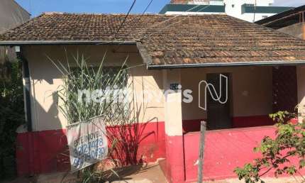 Casa com 3 quartos à venda na Rua Volta Grande, Sagrada Família, Belo Horizonte