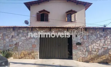 Casa com 2 quartos à venda na Rua Dom Aristides, Parque Xangri-Lá, Contagem