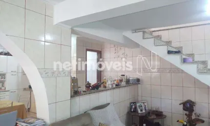 Casa com 2 quartos à venda na Rua Dom Aristides, Parque Xangri-Lá, Contagem