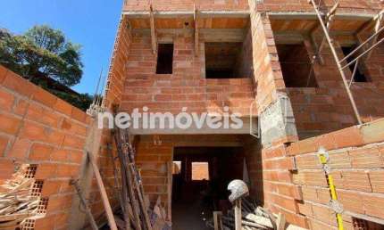 Casa com 2 quartos à venda na Rua Professora Vicentina Barreto, Planalto, Belo Horizonte