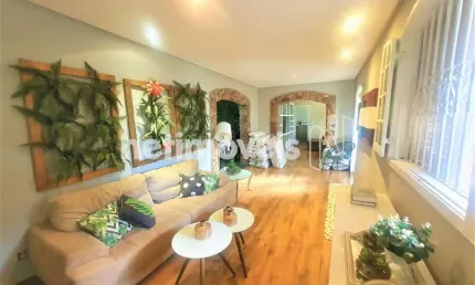 Casa com 6 quartos à venda na Rua Pedro José Moreira, São Lucas, Belo Horizonte