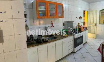 Casa com 3 quartos à venda na Rua Levi Coelho, Serrano, Belo Horizonte
