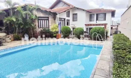 Casa com 6 quartos à venda na Rua Frei Martinho Burnier, Paquetá, Belo Horizonte
