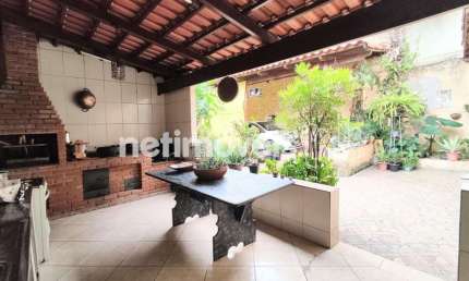Casa com 3 quartos à venda na Rua Bonfim, Bom Jesus, Matozinhos