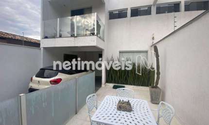 Casa com 3 quartos à venda na Rua Maria de Lourdes Camelo, Caiçaras, Belo Horizonte