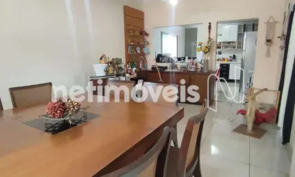 Casa com 5 quartos à venda na Rua Munhoz, Santa Rosa, Belo Horizonte