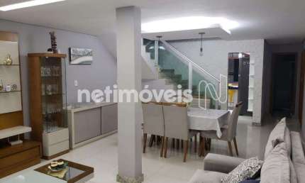 Casa com 4 quartos à venda na Rua Areia, Vitória, Belo Horizonte
