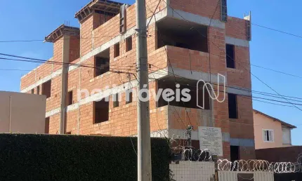 Apartamento com 3 quartos à venda na Rua dos Pardais, Vila Cloris, Belo Horizonte