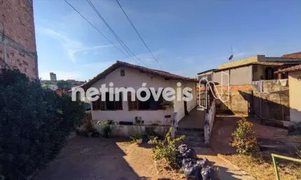 Casa com 3 quartos à venda na Avenida Deputado Último de Carvalho, Planalto, Belo Horizonte