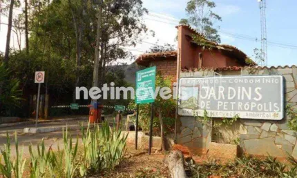 Terreno em condomínio fechado à venda na Rua dos Jacarandás, Jardins de Petrópolis, Nova Lima