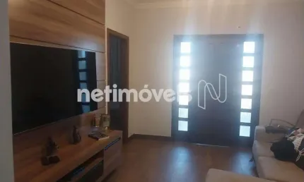 Casa com 3 quartos à venda na Rua Araxá, Colégio Batista, Belo Horizonte
