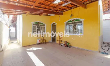 Casa com 3 quartos à venda na Rua Costa Ataide, Santa Cruz, Belo Horizonte