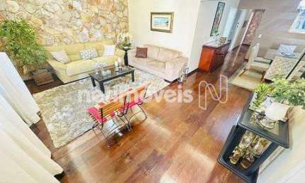 Casa com 4 quartos à venda na Rua Professor José Esteves, Planalto, Belo Horizonte