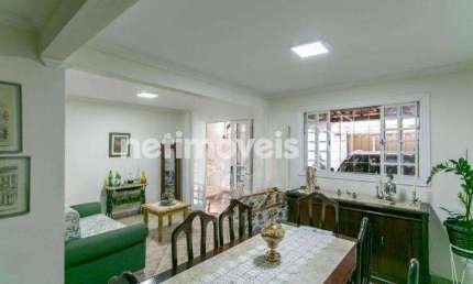 Casa com 9 quartos à venda na Rua Ourinhos, Conjunto Celso Machado, Belo Horizonte