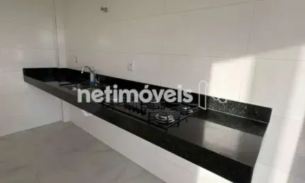 Apartamento com 2 quartos à venda na Rua HH, Arvoredo, Contagem