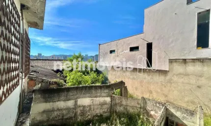 Casa com 3 quartos à venda na Rua Uberlândia, Carlos Prates, Belo Horizonte