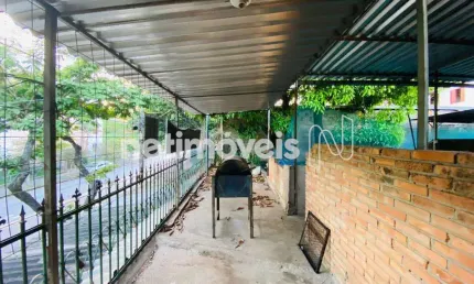 Casa com 3 quartos à venda na Rua Fued Mansur Kfuri, Dom Silvério, Belo Horizonte