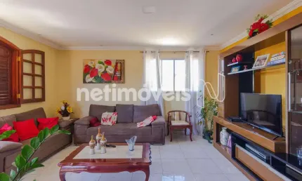 Casa com 3 quartos à venda na Rua Procópio Ferreira, Califórnia, Belo Horizonte