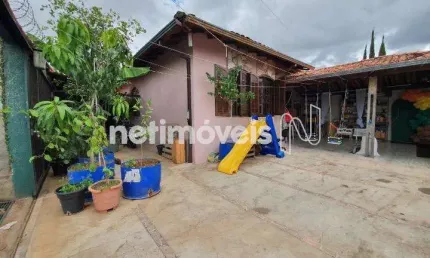 Casa com 3 quartos à venda na Rua Humberto de Campos, Santa Mônica, Belo Horizonte