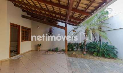 Casa com 3 quartos à venda na Rua Castelo Elvas, Castelo, Belo Horizonte