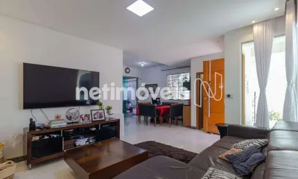 Casa com 3 quartos à venda na Rua José Simplício Moreira, Trevo, Belo Horizonte