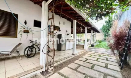 Casa com 5 quartos à venda na Avenida Cremona, Bandeirantes (Pampulha), Belo Horizonte