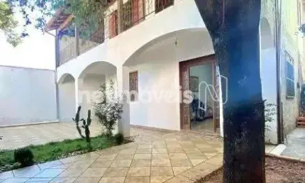 Casa com 3 quartos à venda na Rua Passa Vinte, Santa Terezinha, Belo Horizonte