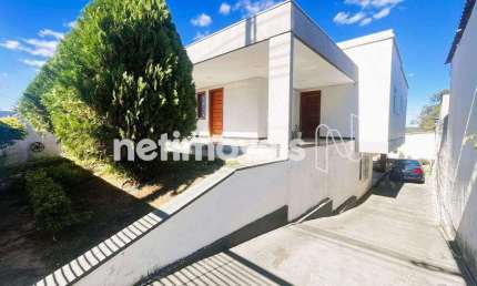 Casa com 4 quartos à venda na Rua Alberto Silva, Celvia, Vespasiano