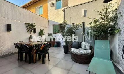 Casa com 3 quartos à venda na Rua Alberto Alves de Azevedo, Castelo, Belo Horizonte