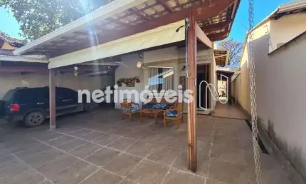 Casa com 3 quartos à venda na Rua Curvelo, Lundcéia, Lagoa Santa