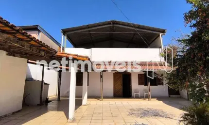 Casa com 3 quartos à venda na Rua Berilo, Pedra Azul, Contagem