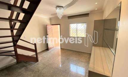 Casa com 3 quartos à venda na Alameda das Gralhas, Cabral, Contagem