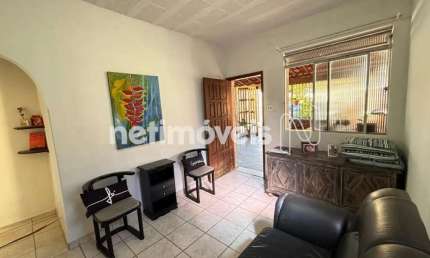 Casa com 3 quartos à venda na Rua Jaguaribe, Concórdia, Belo Horizonte