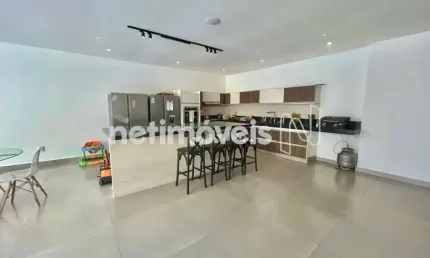 Casa com 3 quartos à venda na Rua Júlio de Carvalho, Braúnas, Belo Horizonte