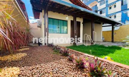 Casa com 3 quartos à venda na Rua Princesa Isabel, Ipiranga, Belo Horizonte