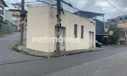 Casa à venda na Rua Diamantina, Lagoinha, Belo Horizonte