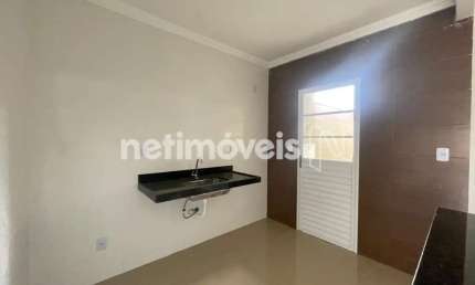 Casa com 2 quartos à venda na Rua dos Lírios, Imperial, Santa Luzia