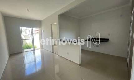 Casa com 2 quartos à venda na Rua dos Lírios, Imperial, Santa Luzia