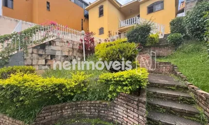 Casa com 4 quartos à venda na Rua Estácio Rodrigues, Havaí, Belo Horizonte