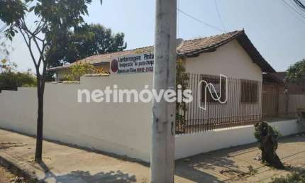 Casa com 3 quartos à venda na Rua Marucas Moreira, Adeodato, Santa Luzia