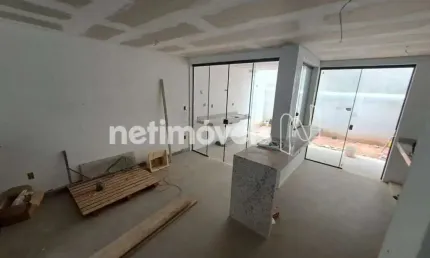 Casa com 3 quartos à venda na Rua Passos Ferreira, Santa Rosa, Belo Horizonte