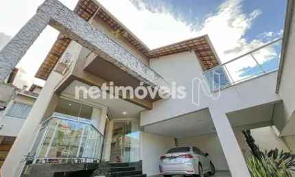 Casa com 4 quartos à venda na Rua Nicanor Carvalho, Álvaro Camargos, Belo Horizonte