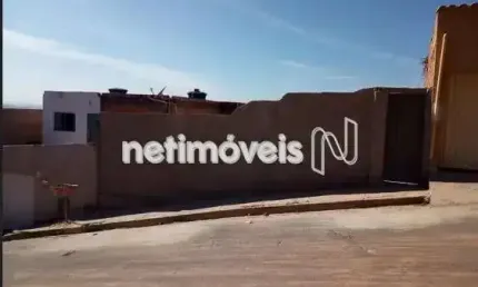 Terreno comercial à venda na Rua Oito, Castanheira, Santa Luzia