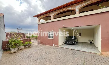 Casa com 4 quartos à venda na Rua Lírio Montanhes, Havaí, Belo Horizonte