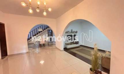 Casa com 3 quartos à venda na Rua Paissandu, Sagrada Família, Belo Horizonte